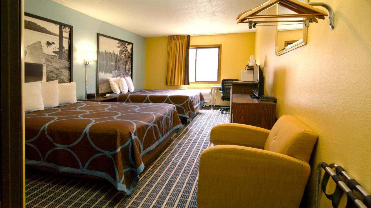 Queen Room with Two Queen Beds - Non-Smoking,1500079909:JPEG